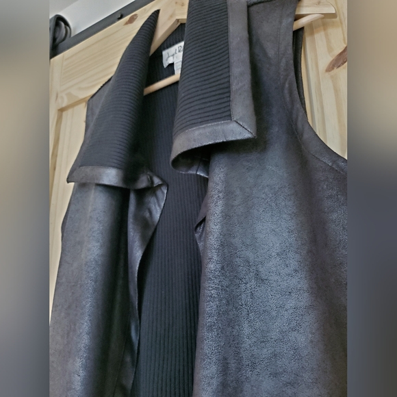 Joseph Ribkoff Size 16 Black Vest Jacket - Picture 4 of 6
